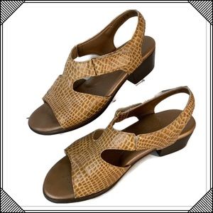 SAS Suntimer Gold/Taupe Patent Tripad Comfort